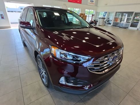 Used 2024 Ford Edge Titanium w/ Equipment Group 301A AWD/4WD image 6