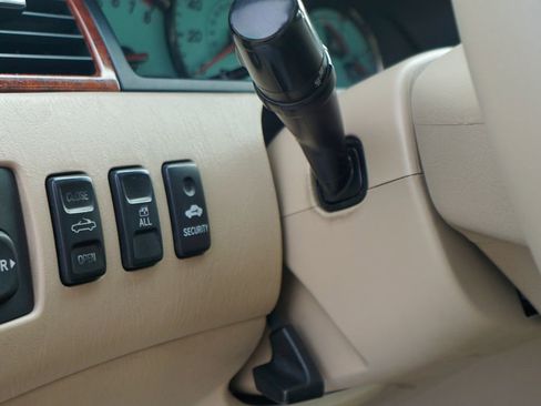 Used 2006 Toyota Solara SLE image 17