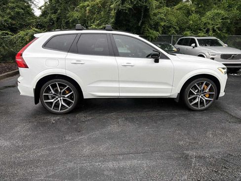 Used 2023 Volvo XC60 B5 Ultimate w/ Climate Package FWD image 16