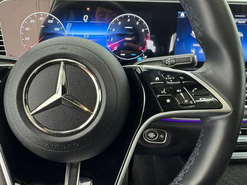 Used 2024 Mercedes-Benz GLE 450 4MATIC image 24