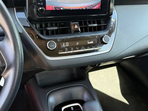 Used 2024 Toyota Corolla LE FWD image 23