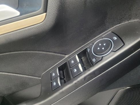 Used 2022 Ford Escape Titanium w/ Titanium Premium Package FWD image 27
