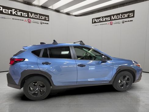 Used 2024 Subaru Crosstrek 2.0i w/ Crosstrek Mirror Package AWD/4WD image 6