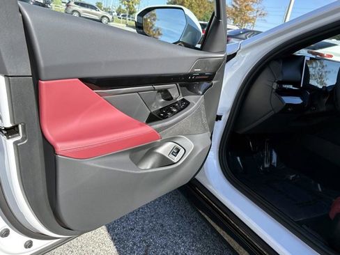 New 2026 BMW 530i w/ M Sport Package image 16