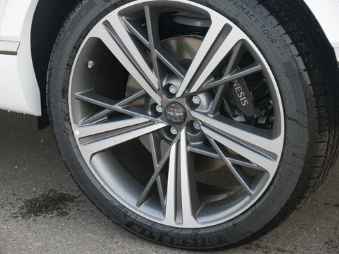 New 2025 Genesis GV80 3.5T e-SC image 3