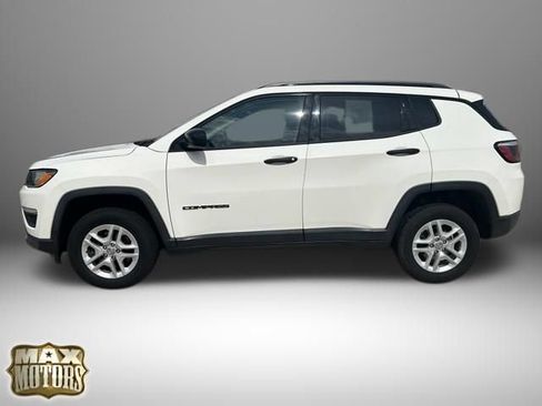 Used 2018 Jeep Compass Sport AWD/4WD image 4
