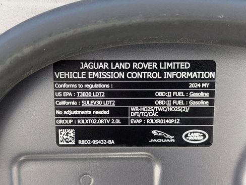 Used 2024 Land Rover Range Rover Evoque Dynamic SE image 25