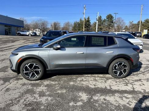 New 2026 Chevrolet Equinox EV LT image 2