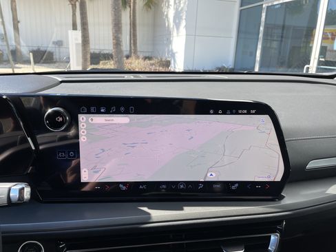 New 2026 Chevrolet Traverse LT w/ Midnight/Sport Edition image 26