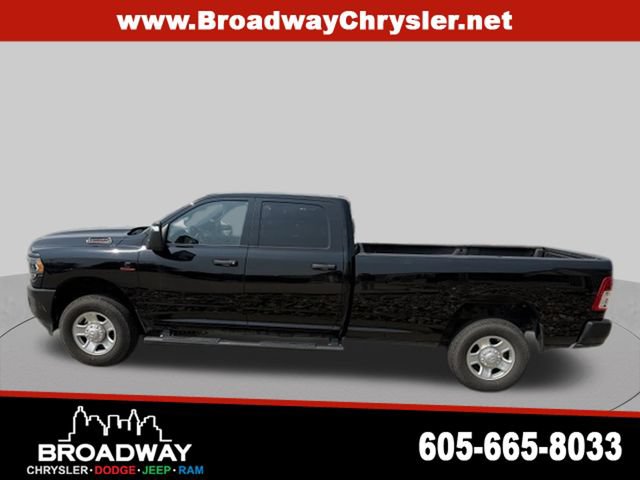 Used 2024 RAM 3500 Tradesman AWD/4WD image 4
