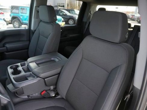 Used 2023 Chevrolet Silverado 2500 Custom w/ Custom Value Package image 10