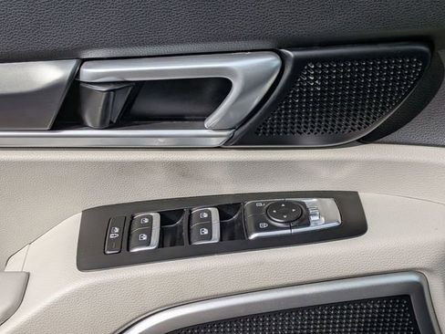 Used 2021 Kia Telluride S image 16