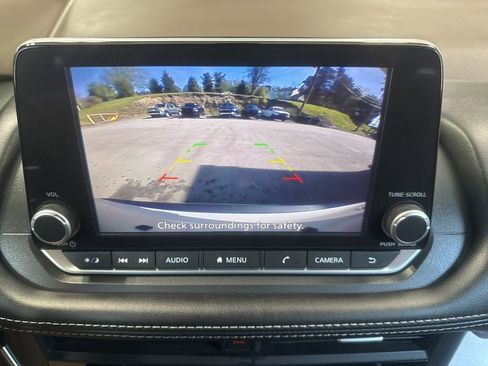 Used 2023 Nissan Rogue SV AWD/4WD image 27