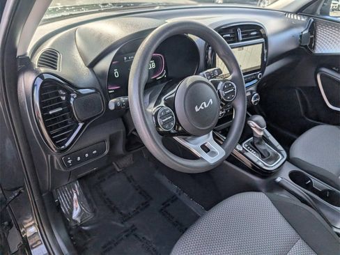 Used 2024 Kia Soul S image 25