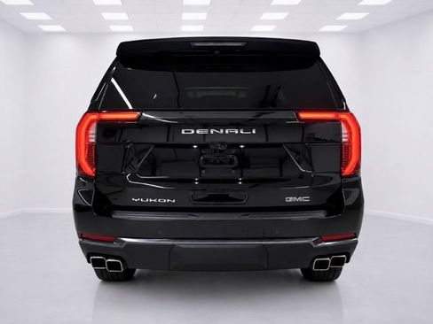 Used 2025 GMC Yukon Denali Ultimate AWD/4WD image 14