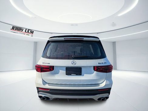 Used 2025 Mercedes-Benz GLB 35 AMG 4MATIC image 4