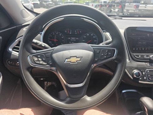 Used 2024 Chevrolet Malibu LT FWD image 13