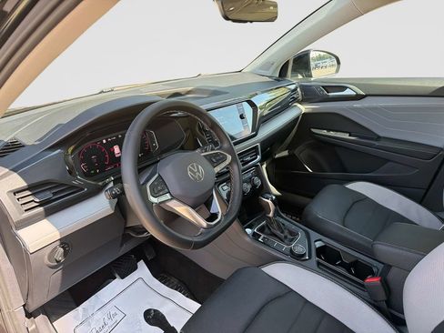Used 2024 Volkswagen Taos SEL AWD/4WD image 23