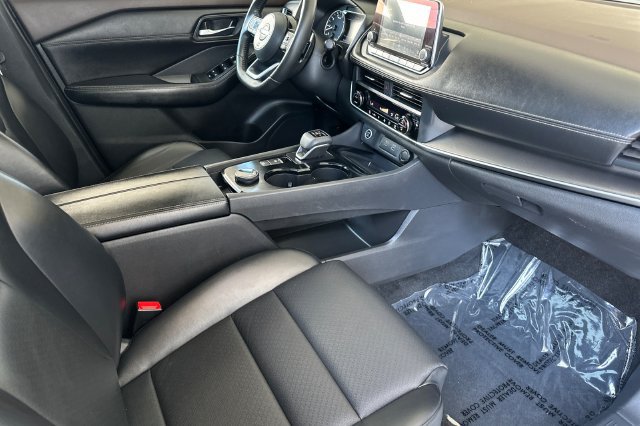 Used 2023 Nissan Rogue SV w/ SV Premium B Package AWD/4WD image 13