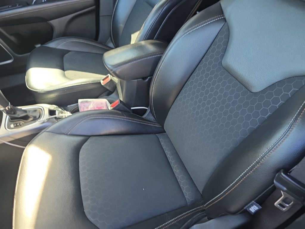 Used 2019 Jeep Compass Latitude w/ Popular Equipment Group FWD image 13