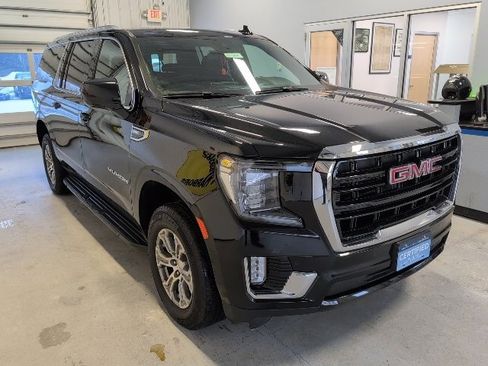 Used 2024 GMC Yukon XL SLE image 9
