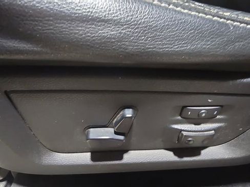 Used 2014 RAM 1500 Laramie w/ Protection Group AWD/4WD image 10