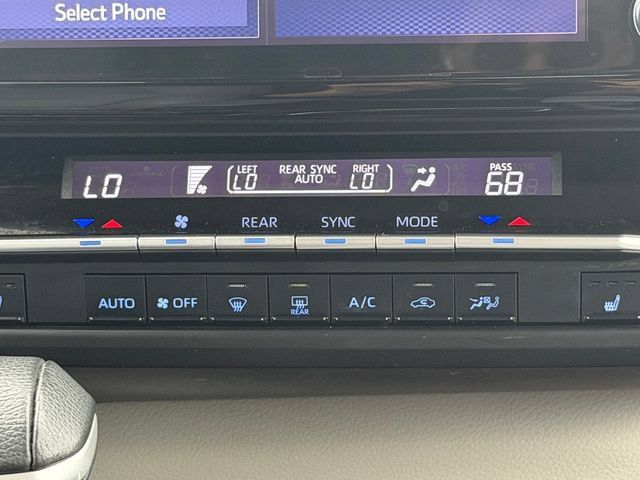 Certified 2022 Toyota Sienna XLE FWD image 24