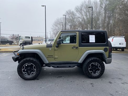 Used 2013 Jeep Wrangler Sport image 6