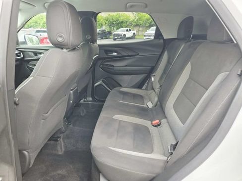 Used 2023 Chevrolet TrailBlazer LT w/ Convenience Package AWD/4WD image 9
