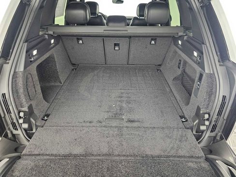 New 2025 Land Rover Range Rover SE AWD/4WD image 14