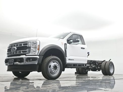 New 2024 Ford F450 XL w/ XL Chrome Package image 26