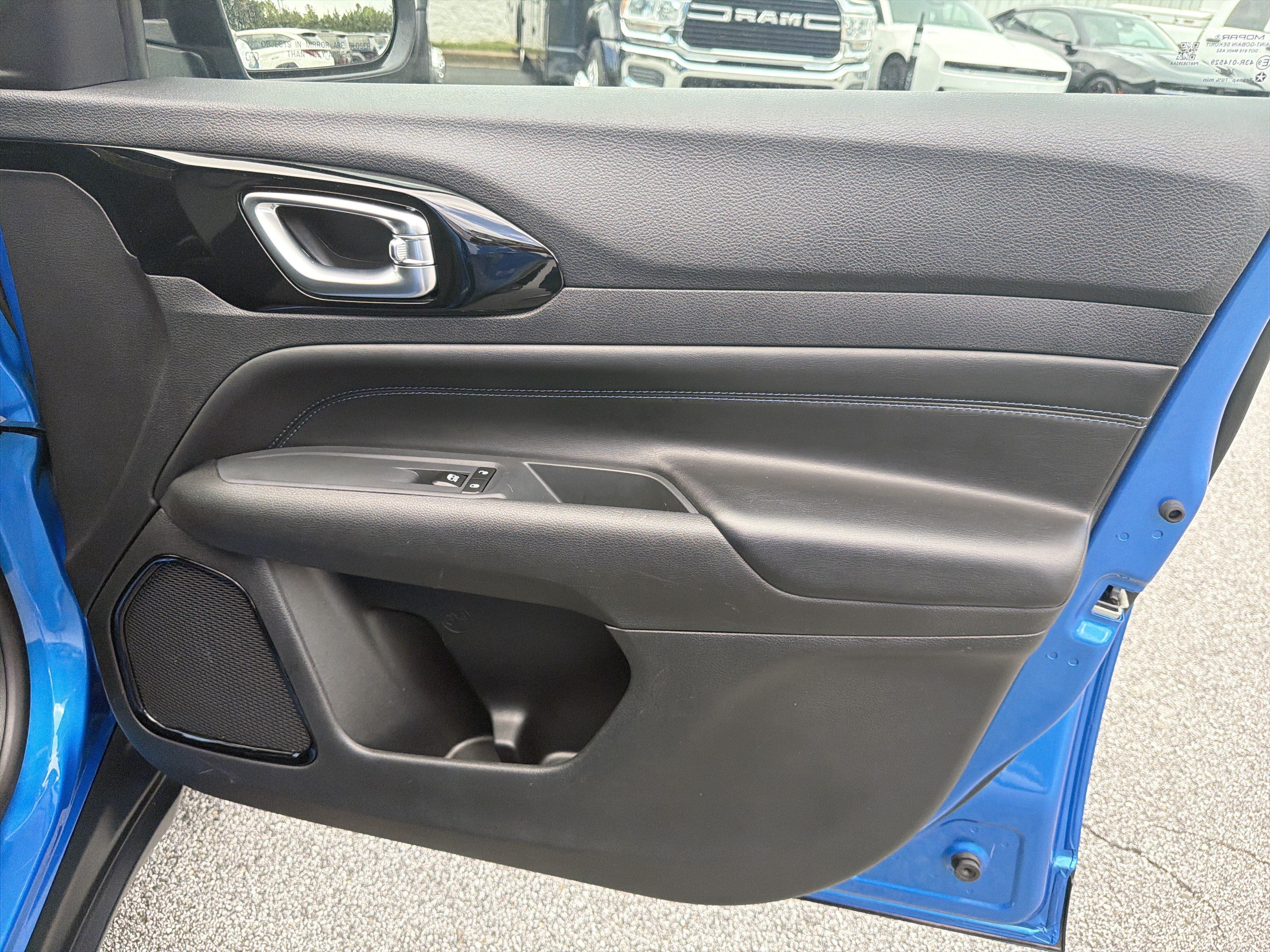 Used 2026 Jeep Compass Limited AWD/4WD image 17