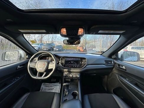 Used 2022 Dodge Durango GT image 2