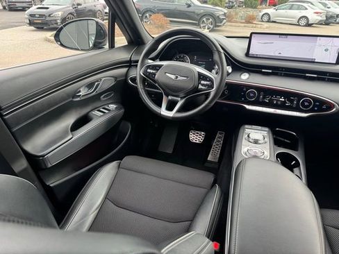 Used 2022 Genesis GV70 2.5T w/ Sport Prestige Package image 39
