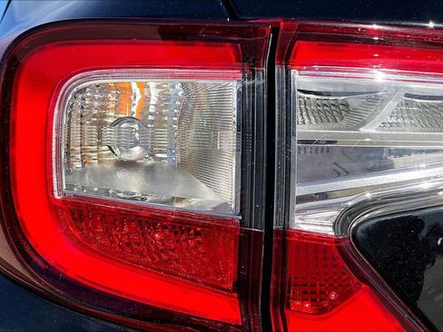 Used 2021 Acura RDX w/ Technology Package image 40