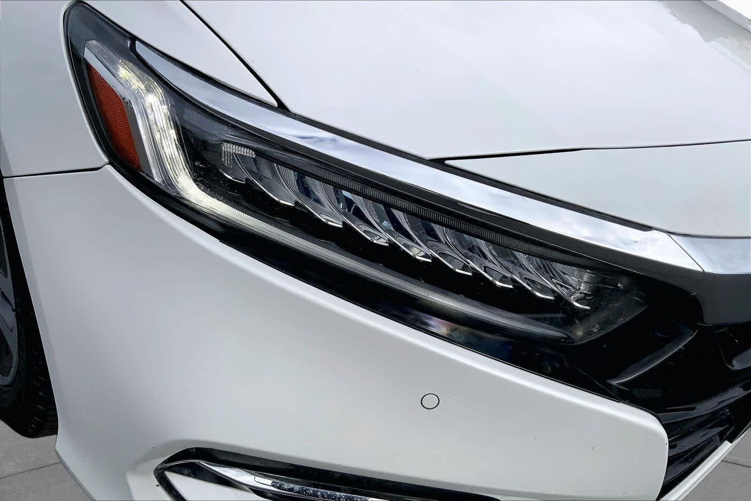 Used 2020 Honda Accord Touring image 27