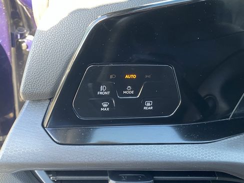 Used 2024 Volkswagen GTI Autobahn image 32