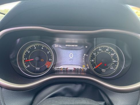 Used 2015 Jeep Cherokee Limited image 6