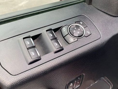 Used 2019 Ford F150 Lariat w/ Equipment Group 502A Luxury AWD/4WD image 24