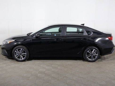 Used 2024 Kia Forte LXS w/ LXS Technology Package FWD image 16