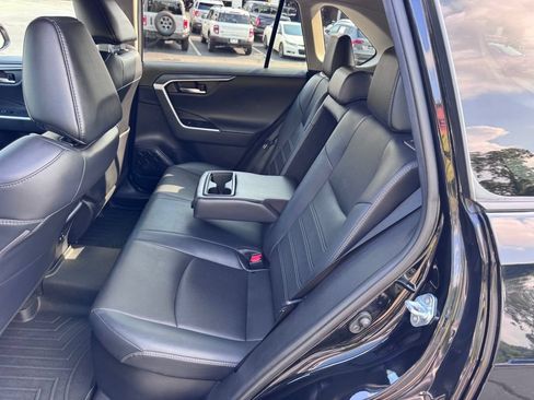 Used 2021 Toyota RAV4 Limited AWD/4WD image 29