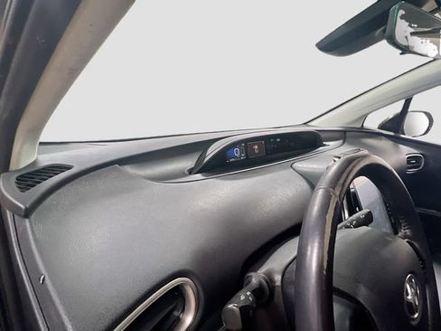 Used 2020 Toyota Prius Prime XLE FWD image 9
