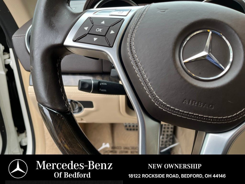 Used 2013 Mercedes-Benz SL 550 image 19