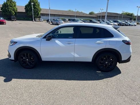 Used 2023 Honda HR-V Sport image 8