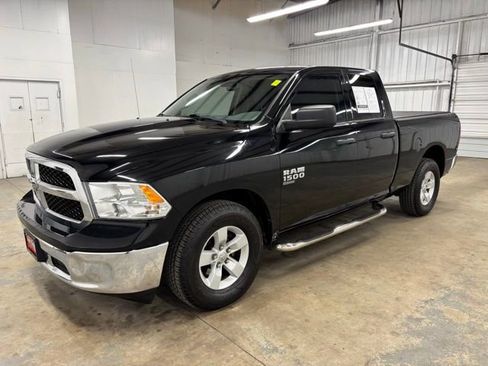Used 2019 RAM 1500 Tradesman w/ Chrome Plus Package RWD image 3