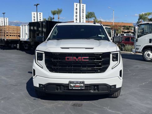New 2026 GMC Sierra 1500 Elevation w/ Max Trailering Package image 2
