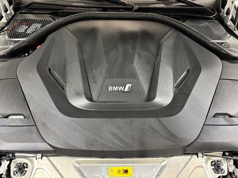 Used 2026 BMW i4 xDrive40i w/ M Sport Package AWD/4WD image 21