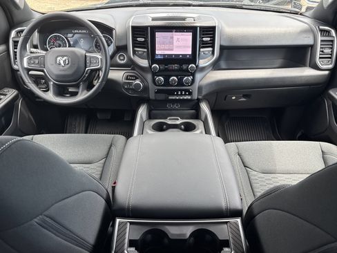 New 2026 RAM 1500 Express AWD/4WD image 18