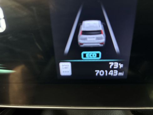 Used 2023 Kia Niro EX image 15