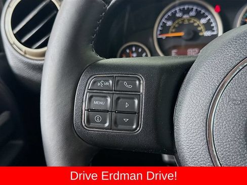 Used 2016 Jeep Wrangler Sahara AWD/4WD image 10